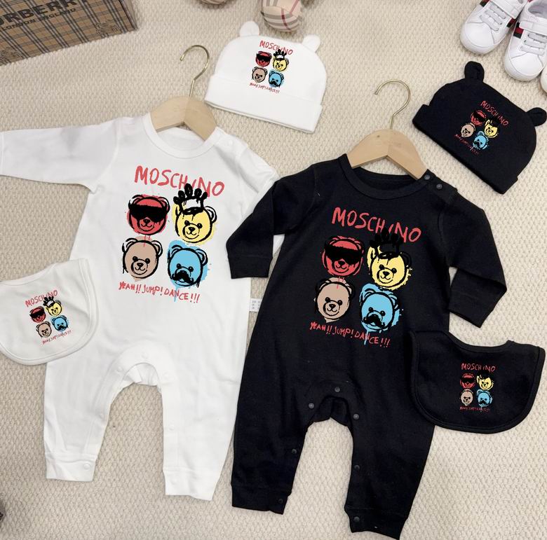 Moschino sz59 66 73 80 85 90 239